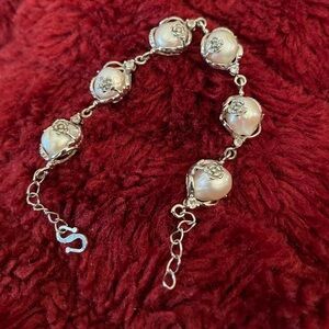 NWOT Freshwater Pearls w rhinestones set in Polished Silver